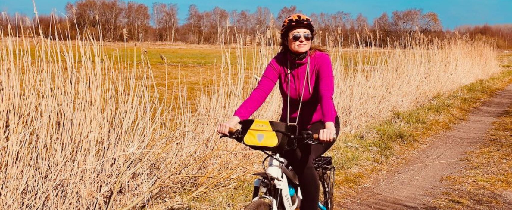 Bloggerin Claudia Sittner auf dem Fahrrad